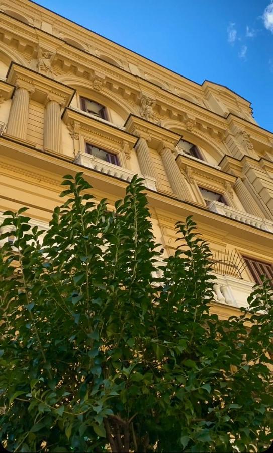 Quatrum Napoli - B&B Екстер'єр фото